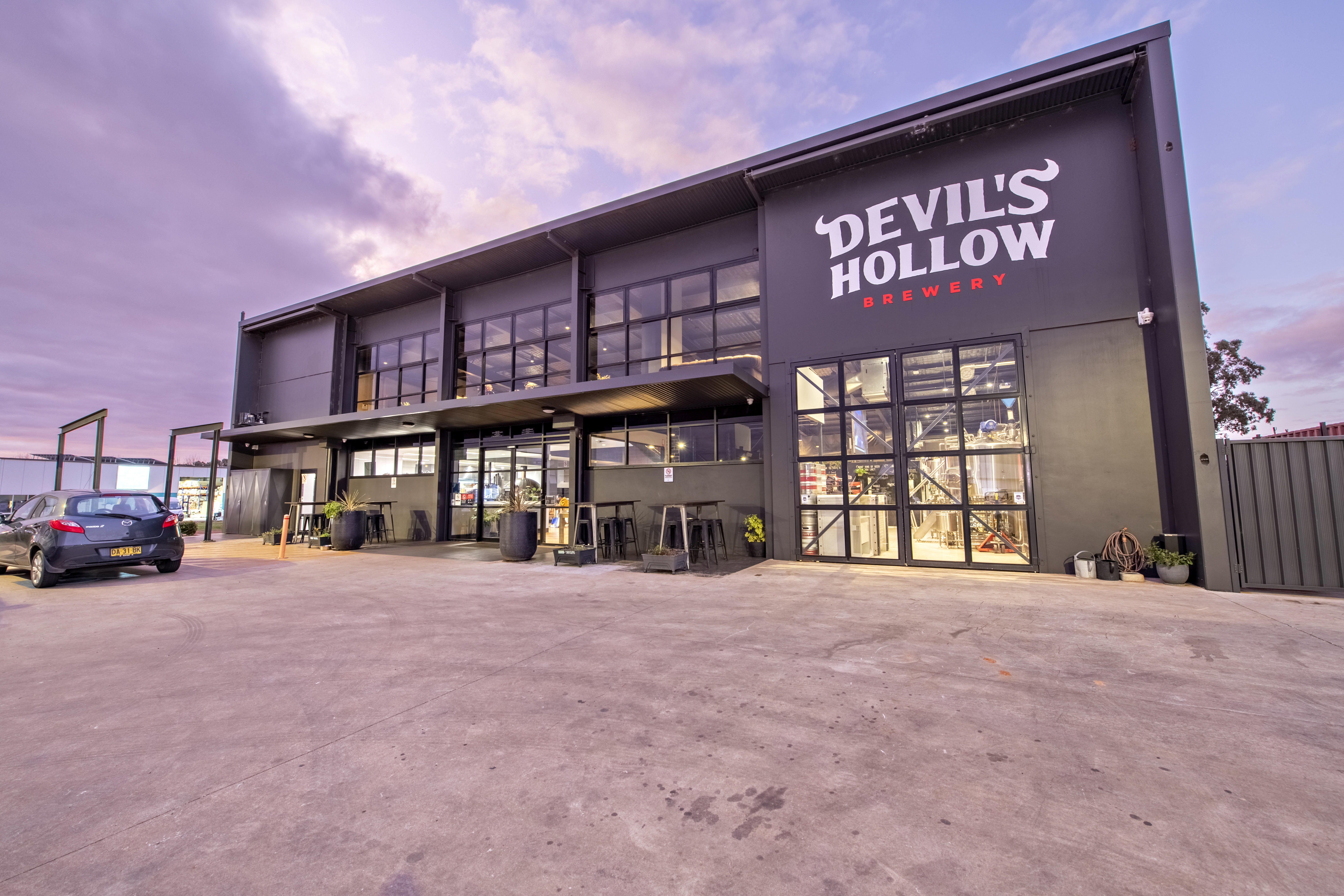 Devil's Hollow Brewery building
